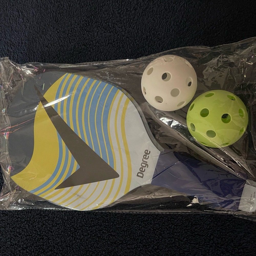 Degree Pickleball Paddle Set with Two Balls
